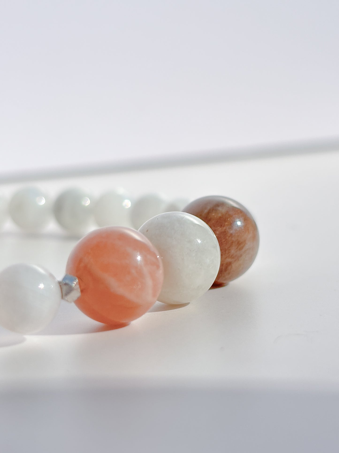 Tri-Color Moonstone Bracelet – 7”
Feminine Energy • Intuition • Emotional Harmony