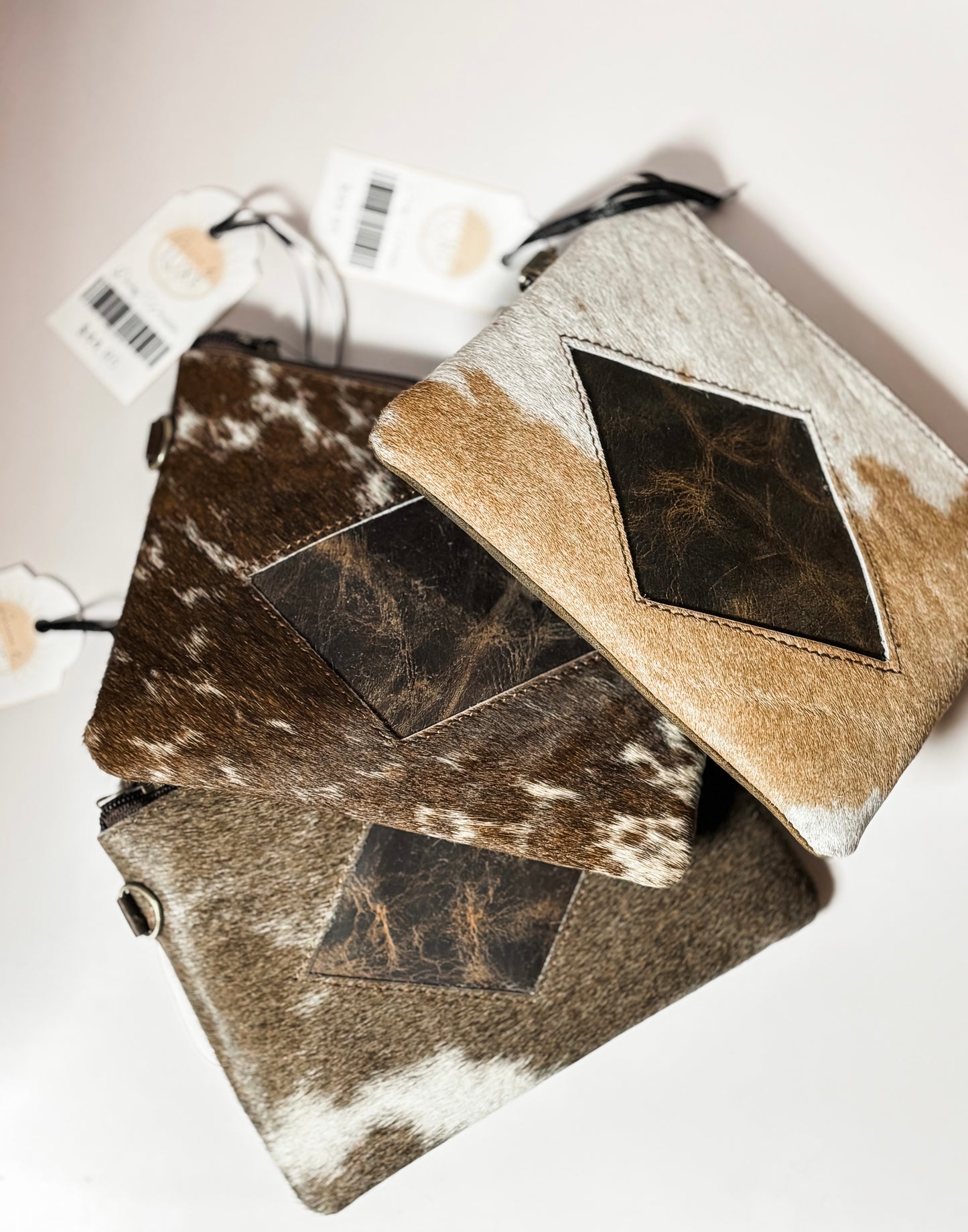 The Brown Daisy Wristlet — Western Elegance in Hand