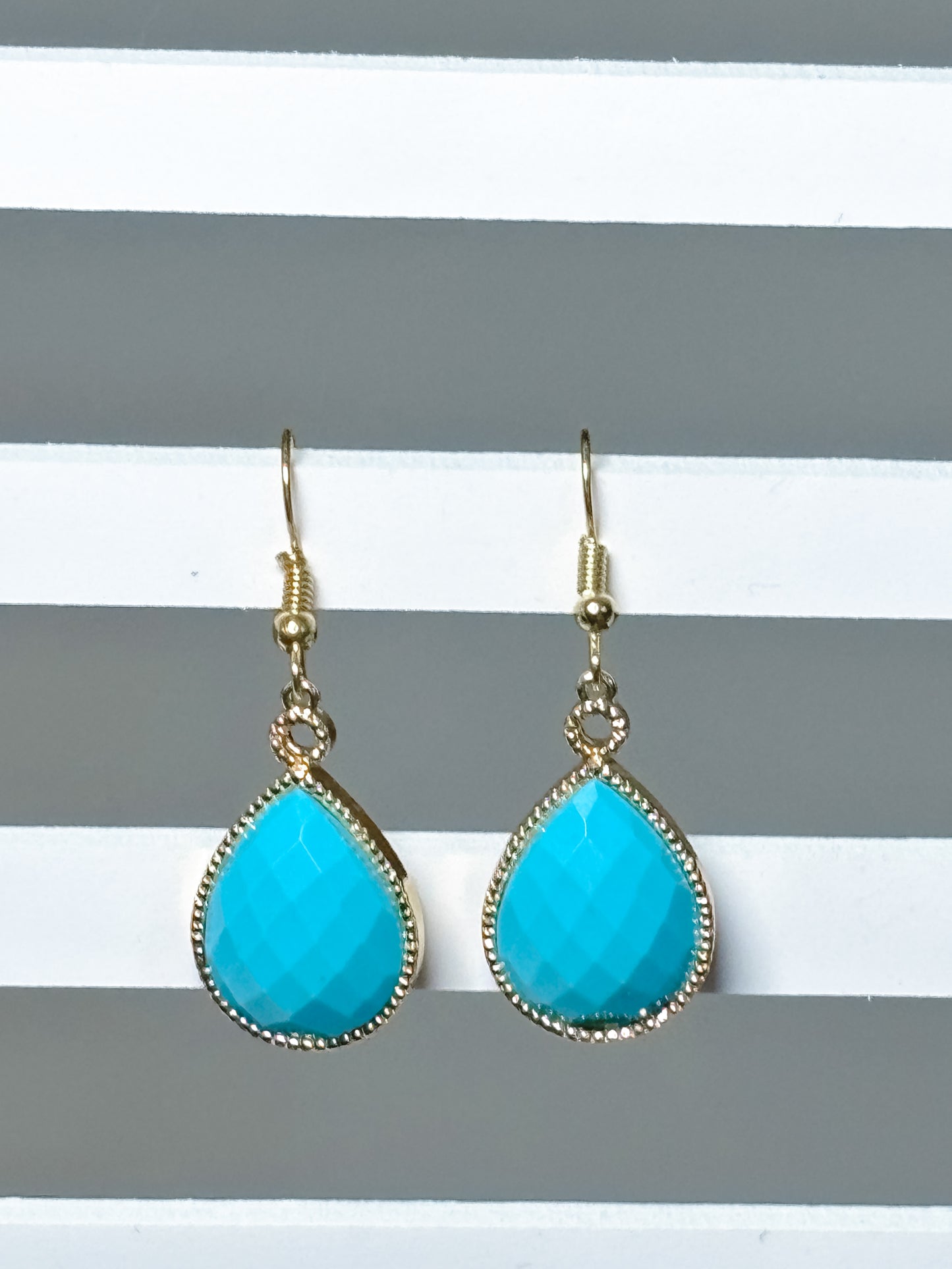 Turquoise Teardrop Drop Earrings- Vacation Ready Look